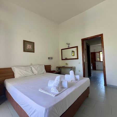 Sirtaki-Siviri Apartments ภายนอก รูปภาพ